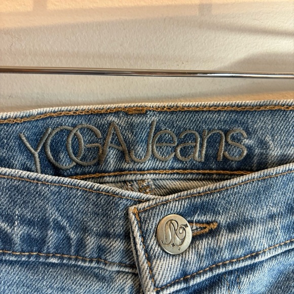 YOGA JEANS Sz 32 Jeans Button Fly Mid-Wash Mom Or Boyfriend Style NEW WITH TAGS - Picture 7 of 12
